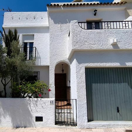 Endagora Apartment Nijar Exterior photo